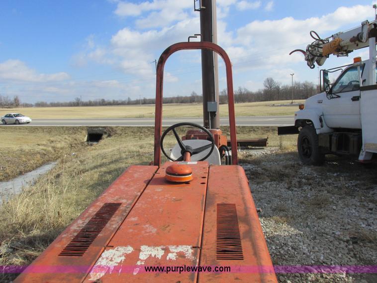 image for item I8786 Ditch Witch 350 SX vibratory plow