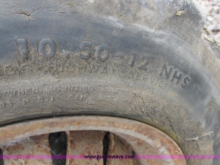 image for item I8786 Ditch Witch 350 SX vibratory plow