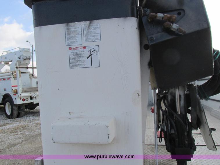 image for item I8787 1994 GMC Sierra 3500 bucket truck