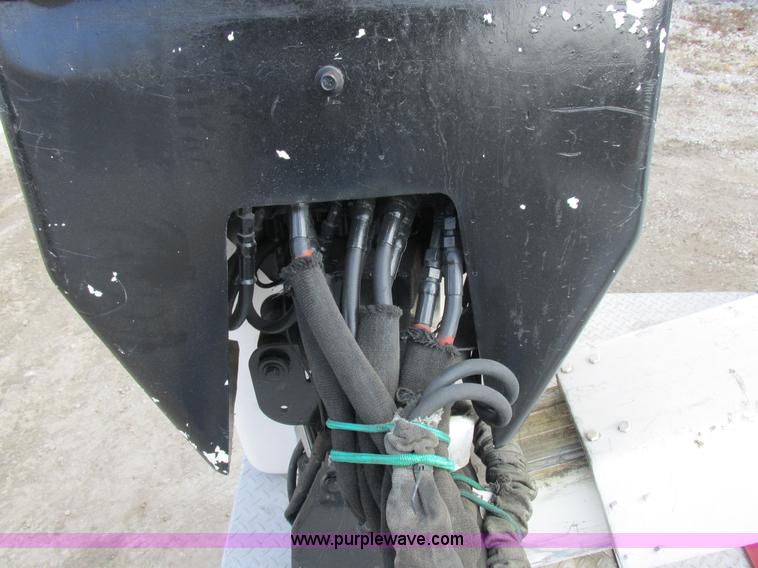 image for item I8787 1994 GMC Sierra 3500 bucket truck