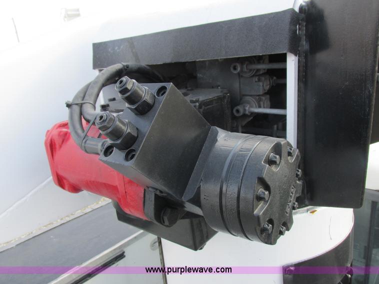 image for item I8787 1994 GMC Sierra 3500 bucket truck