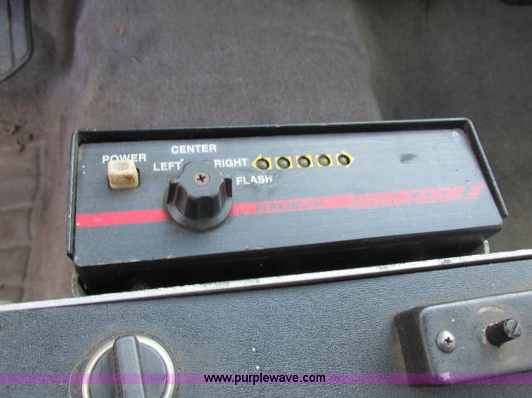 image for item I8787 1994 GMC Sierra 3500 bucket truck