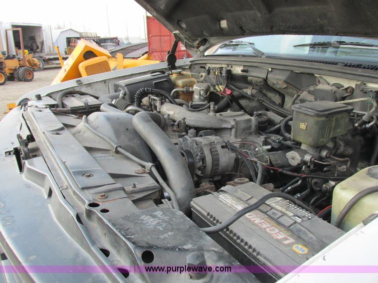 image for item I8787 1994 GMC Sierra 3500 bucket truck