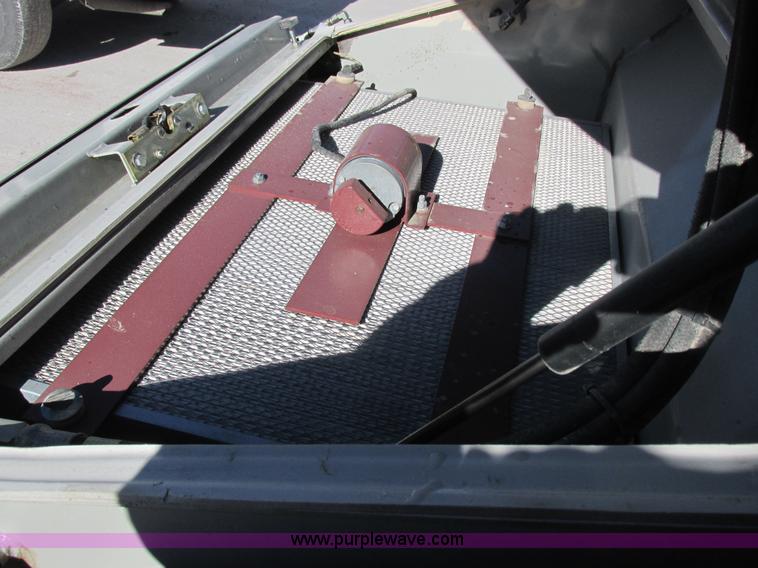 image for item I8804 Minuteman PowerBoss Armadillo SW9XR sweeper