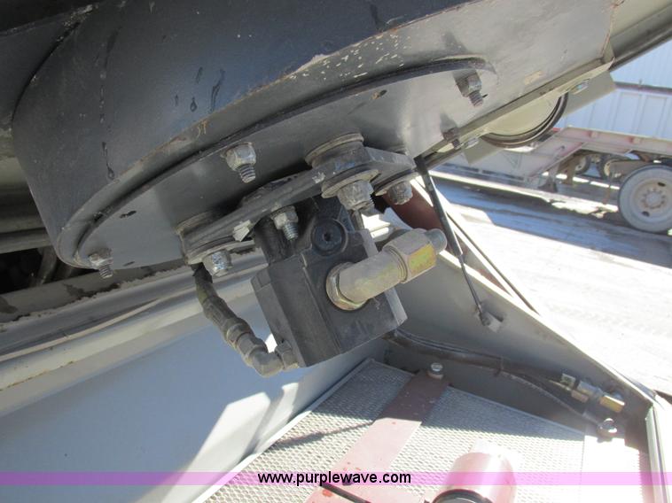 image for item I8804 Minuteman PowerBoss Armadillo SW9XR sweeper