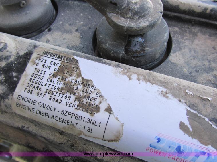 image for item I8804 Minuteman PowerBoss Armadillo SW9XR sweeper