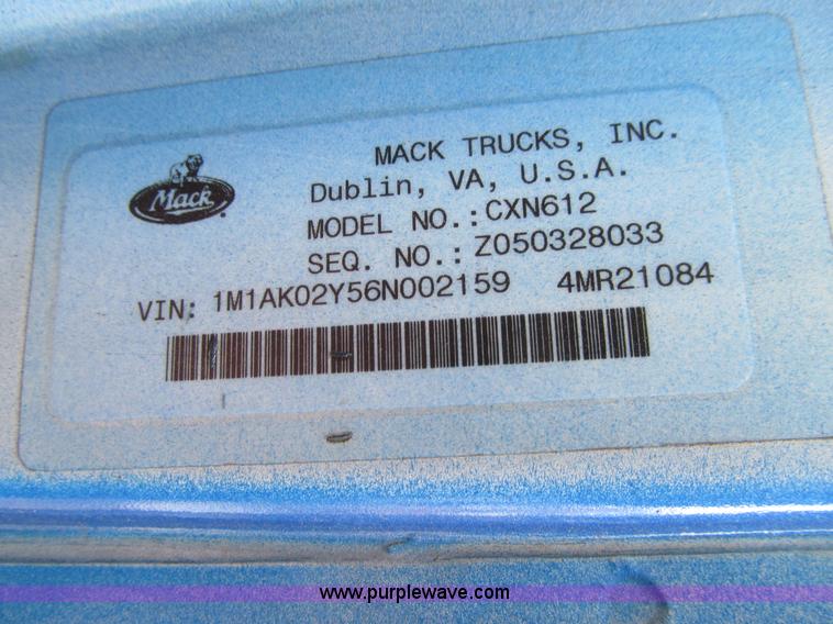 image for item J3322 2006 Mack CXN 612 Vision dump truck