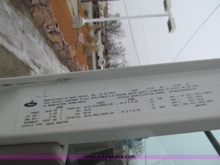 image for item J3322 2006 Mack CXN 612 Vision dump truck