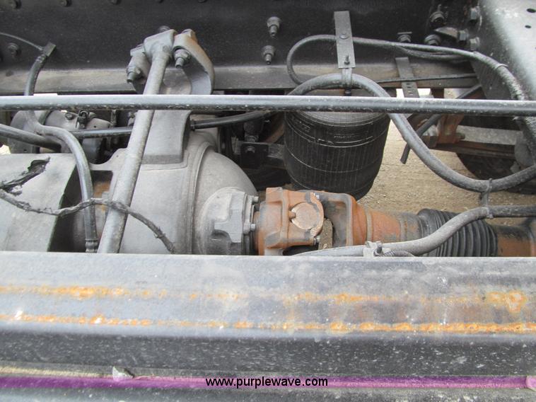 image for item J3322 2006 Mack CXN 612 Vision dump truck