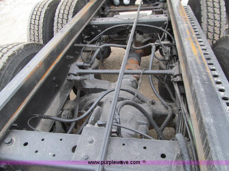 image for item J3322 2006 Mack CXN 612 Vision dump truck