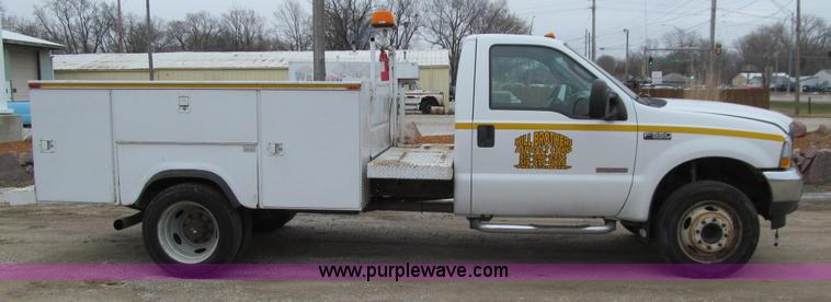 image for item J3324 2004 Ford F550 Super Duty XL utility truck