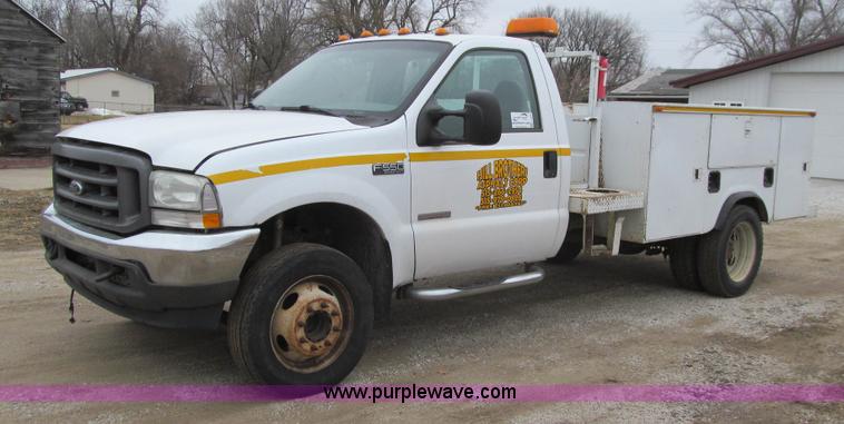 image for item J3324 2004 Ford F550 Super Duty XL utility truck