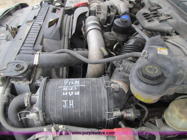 image for item J3324 2004 Ford F550 Super Duty XL utility truck