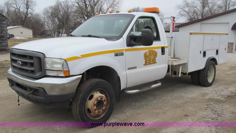 image for item J3324 2004 Ford F550 Super Duty XL utility truck