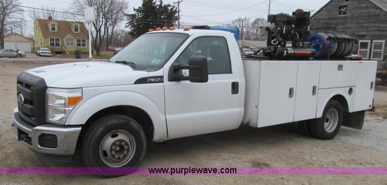 image for item J3325 2011 Ford F350 Super Duty XL service truck