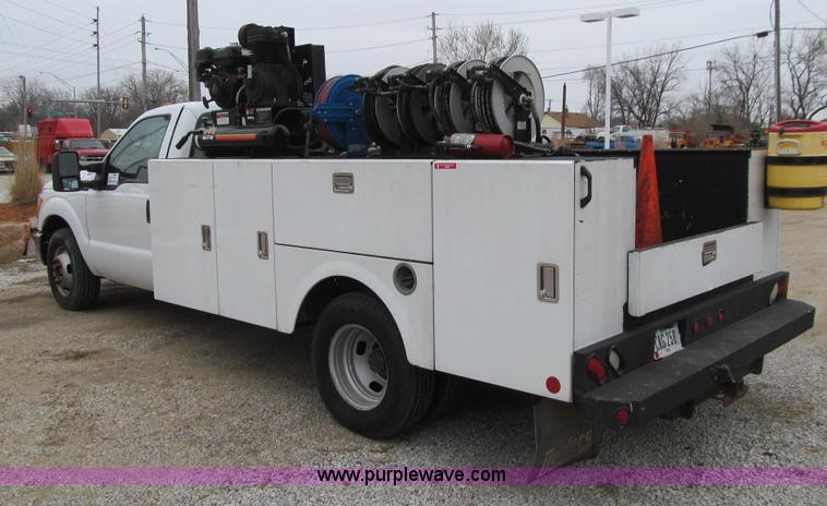 image for item J3325 2011 Ford F350 Super Duty XL service truck