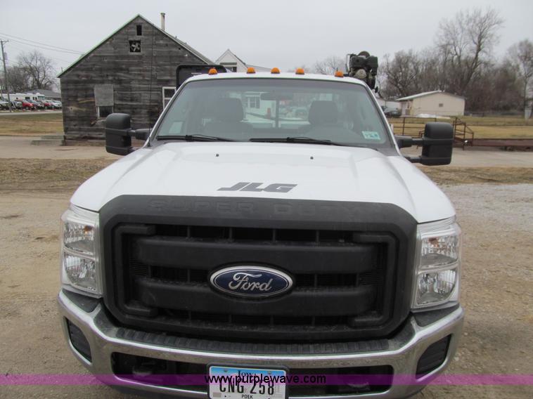 image for item J3325 2011 Ford F350 Super Duty XL service truck