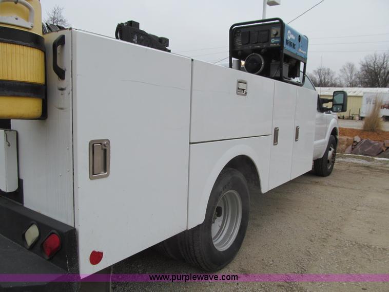 image for item J3325 2011 Ford F350 Super Duty XL service truck