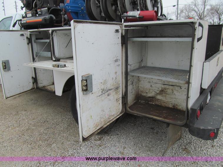 image for item J3325 2011 Ford F350 Super Duty XL service truck