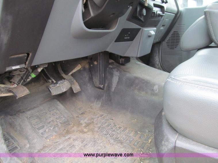 image for item J3325 2011 Ford F350 Super Duty XL service truck