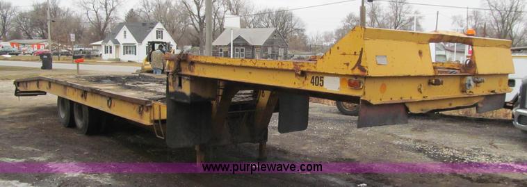 image for item J3326 1975 Miller 0TGH equipment trailer