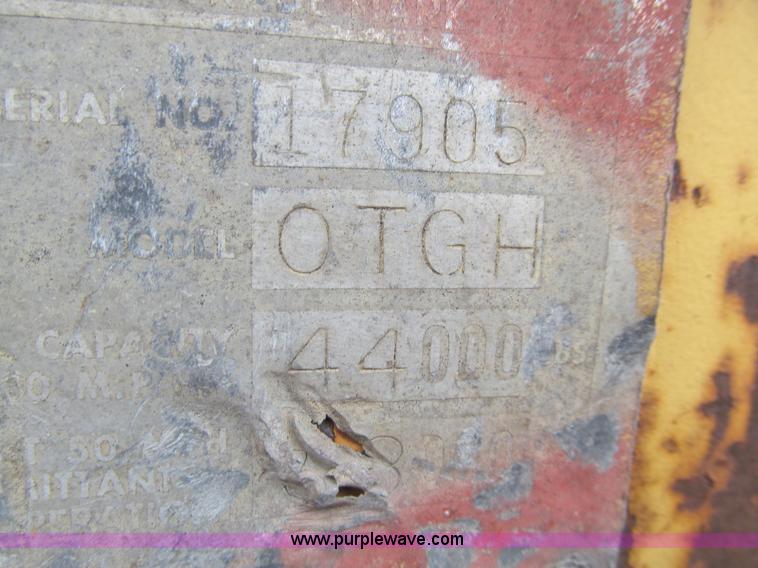 image for item J3326 1975 Miller 0TGH equipment trailer