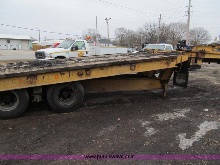 image for item J3326 1975 Miller 0TGH equipment trailer
