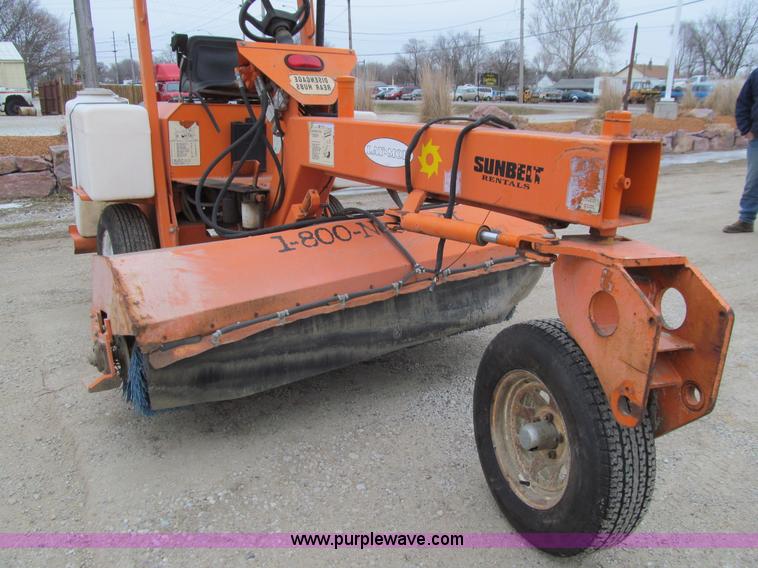 image for item J3327 2004 Lay-mor 6HC broom