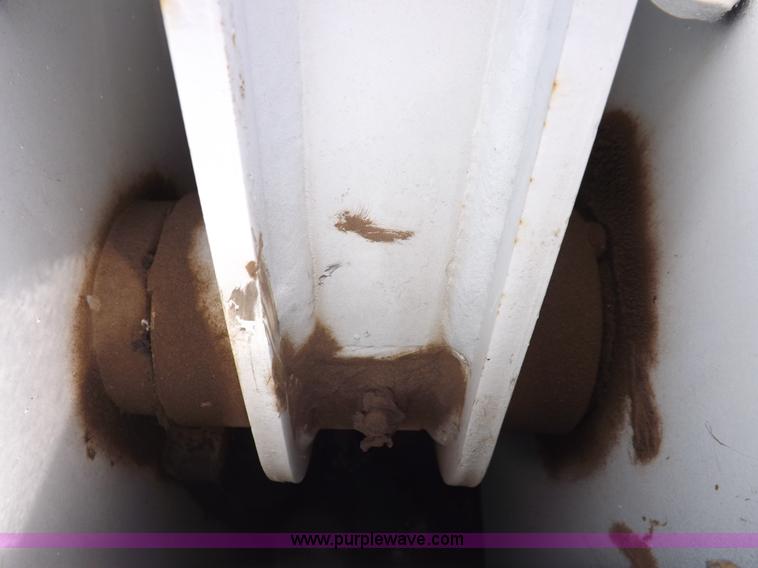 image for item K3145 2011 Bobcat S650 skid steer