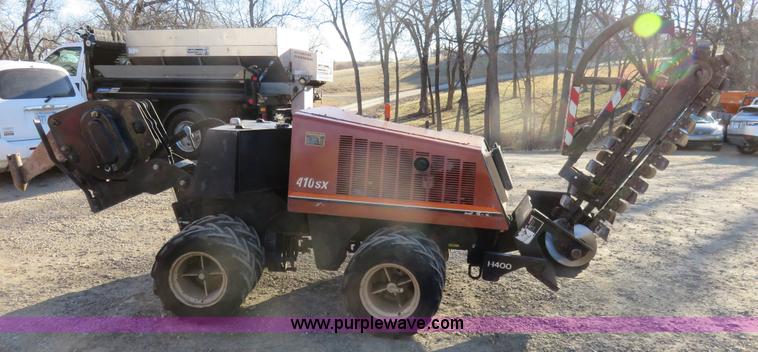 image for item K7020 1998 Ditch Witch 410SXD trencher
