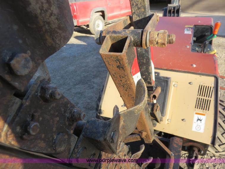 image for item K7020 1998 Ditch Witch 410SXD trencher