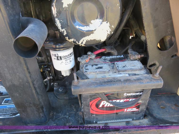 image for item K7020 1998 Ditch Witch 410SXD trencher