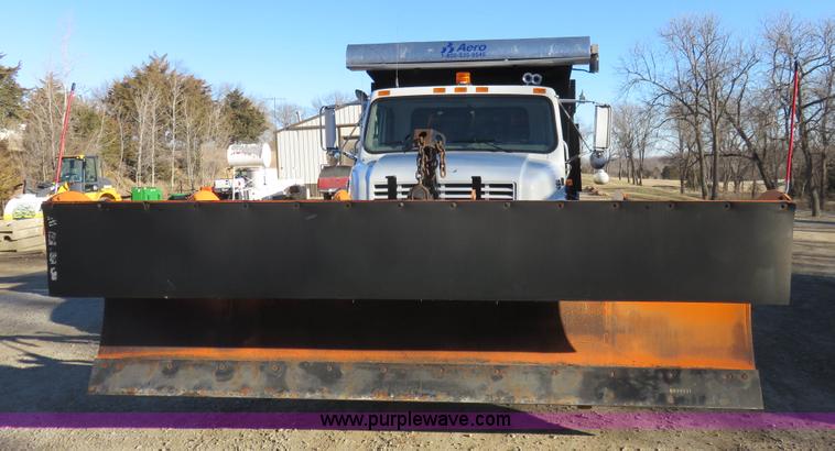 image for item K7021 1995 International 4900 dump truck