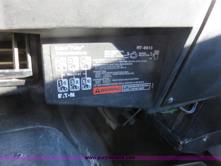 image for item K7021 1995 International 4900 dump truck