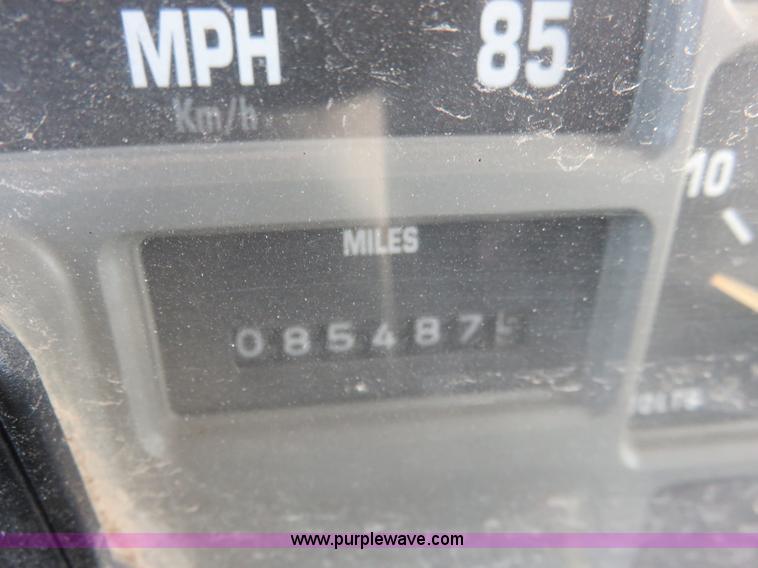 image for item K7021 1995 International 4900 dump truck