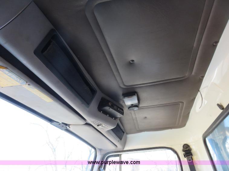 image for item K7021 1995 International 4900 dump truck