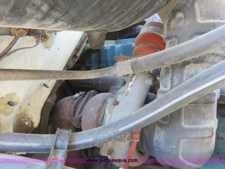 image for item K7021 1995 International 4900 dump truck