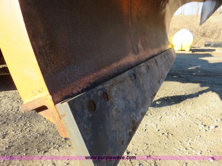 image for item K7021 1995 International 4900 dump truck