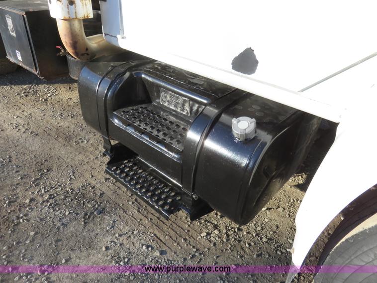 image for item K7021 1995 International 4900 dump truck