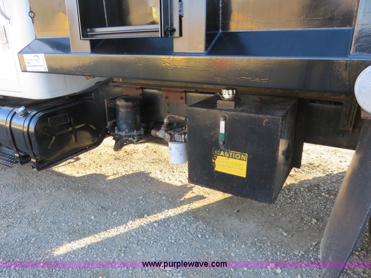 image for item K7021 1995 International 4900 dump truck