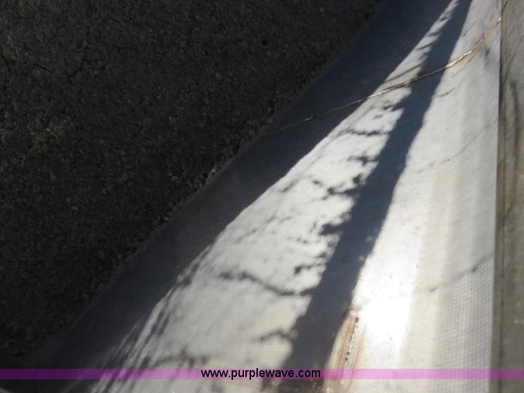 image for item K7021 1995 International 4900 dump truck