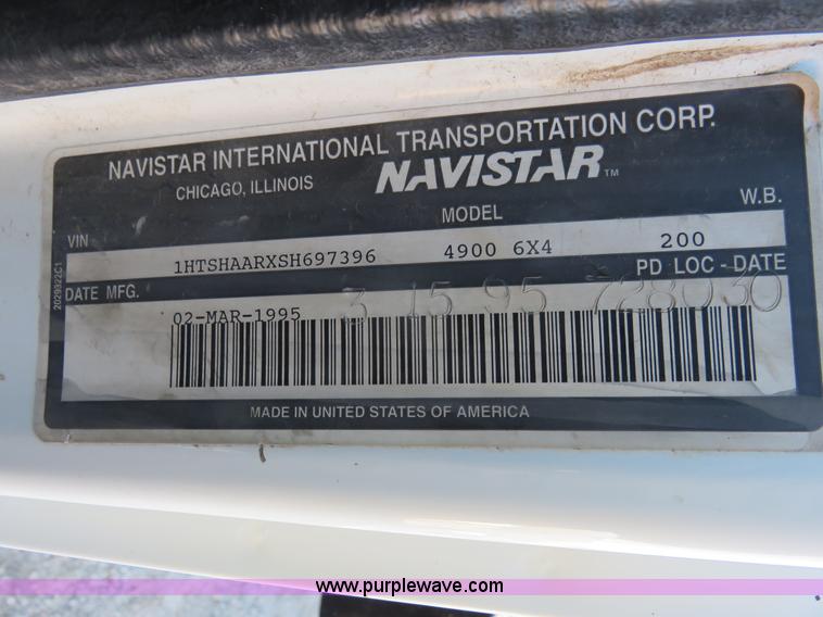 image for item K7021 1995 International 4900 dump truck