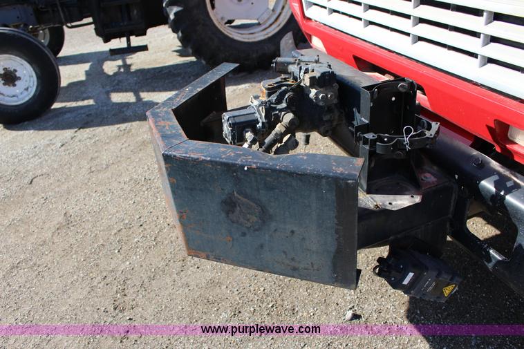 image for item L6576 1994 Ford F700 oil distribution truck