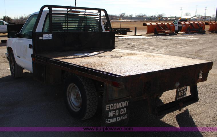 image for item L6581 1998 Chevrolet Cheyenne 2500 flatbed truck