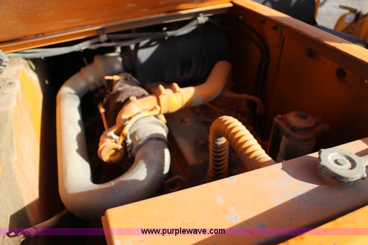 image for item L6582 Rosco TRU-PAC 915 pneumatic roller