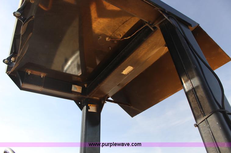 image for item L6582 Rosco TRU-PAC 915 pneumatic roller