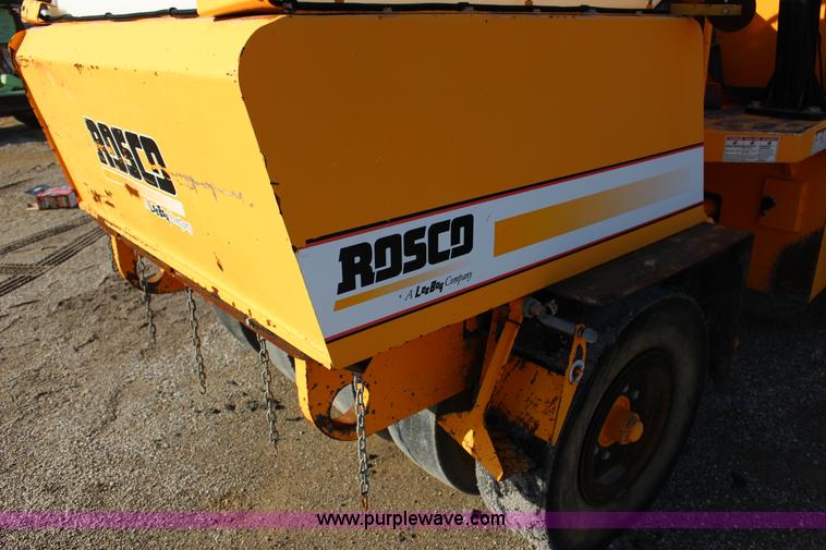 image for item L6583 Rosco TRU-PAC 915 pneumatic roller