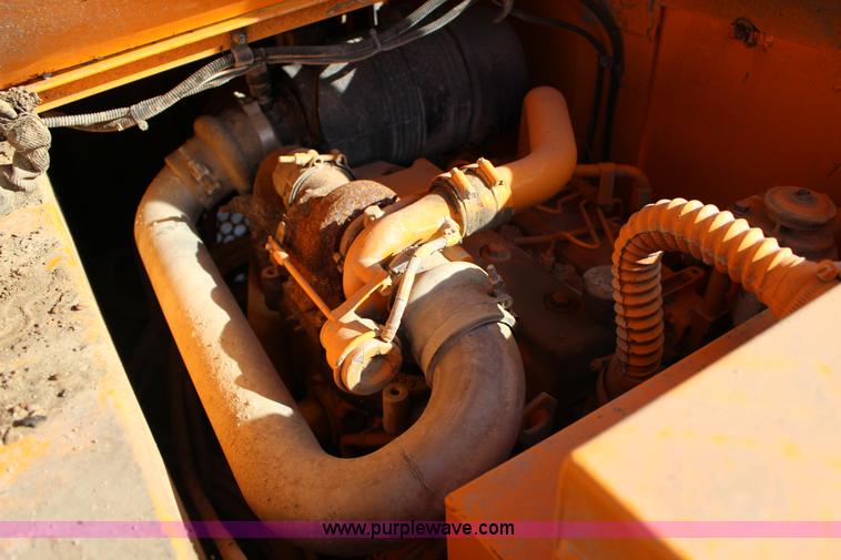 image for item L6583 Rosco TRU-PAC 915 pneumatic roller