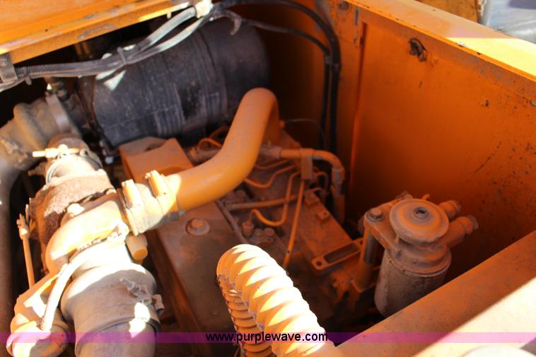 image for item L6583 Rosco TRU-PAC 915 pneumatic roller