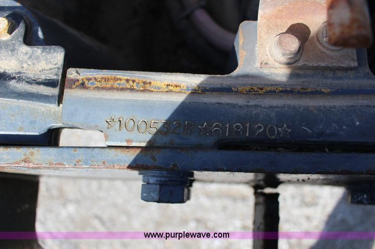 image for item L6585 1998 New Holland TS100 tractor